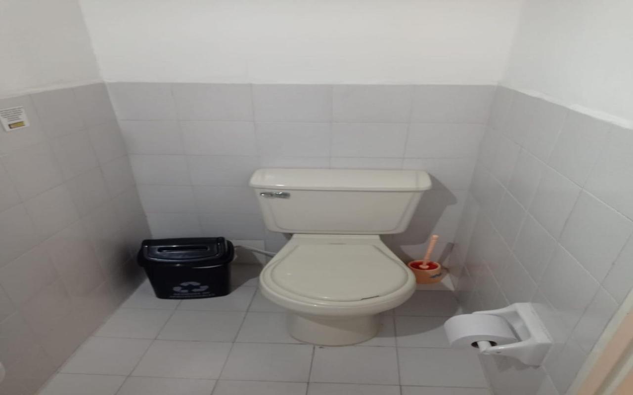 Yellow House Hostel Меделин Екстериор снимка